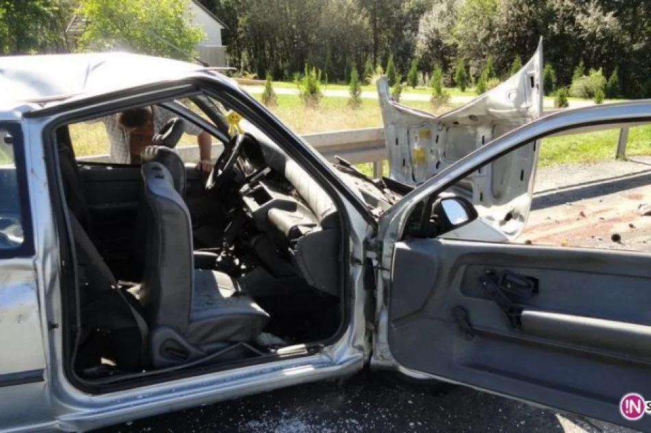 Wypadek na krajówce - pięć osób rannych - zdjęcie 3