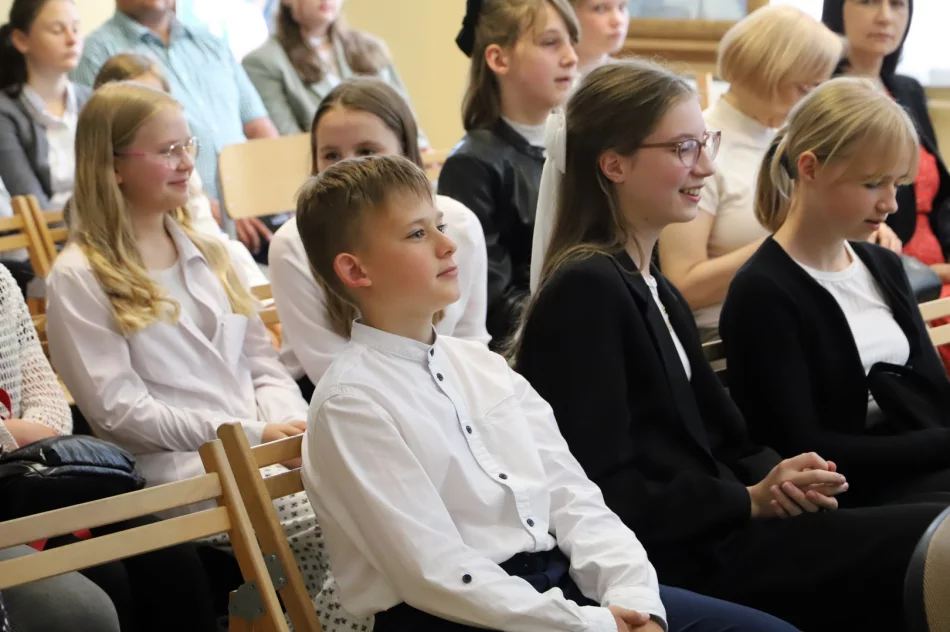 XII Gminny Konkurs o Janie Pawle II „Szukałem Was – idziemy za Tobą" - zdjęcie 3