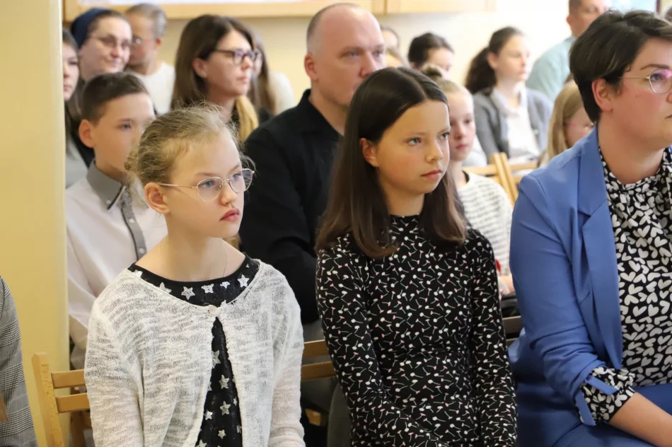 XII Gminny Konkurs o Janie Pawle II „Szukałem Was – idziemy za Tobą" - zdjęcie 5