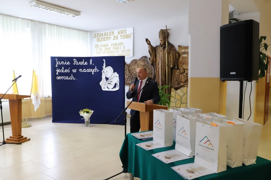 XII Gminny Konkurs o Janie Pawle II „Szukałem Was – idziemy za Tobą" - zdjęcie 7