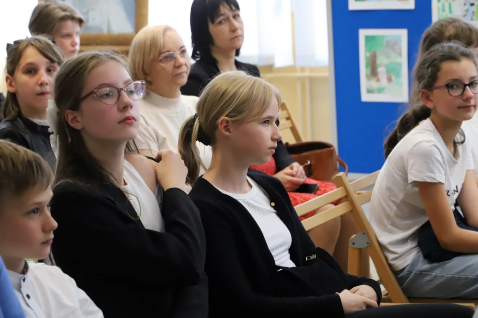 XII Gminny Konkurs o Janie Pawle II „Szukałem Was – idziemy za Tobą" - zdjęcie 16