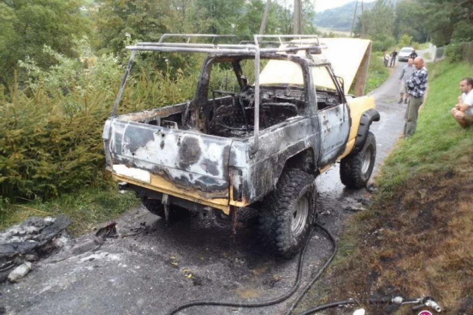 Pożar samochodu terenowego - zdjęcie 2