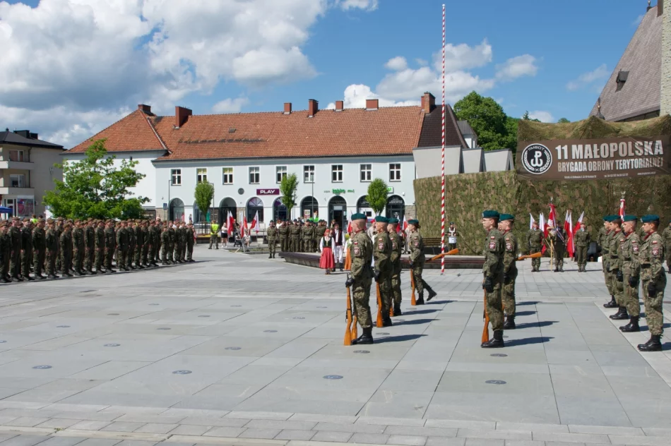 Wielkie wojskowe święto w Limanowej. Wśród gości wicepremier (WIDEO) - zdjęcie 8