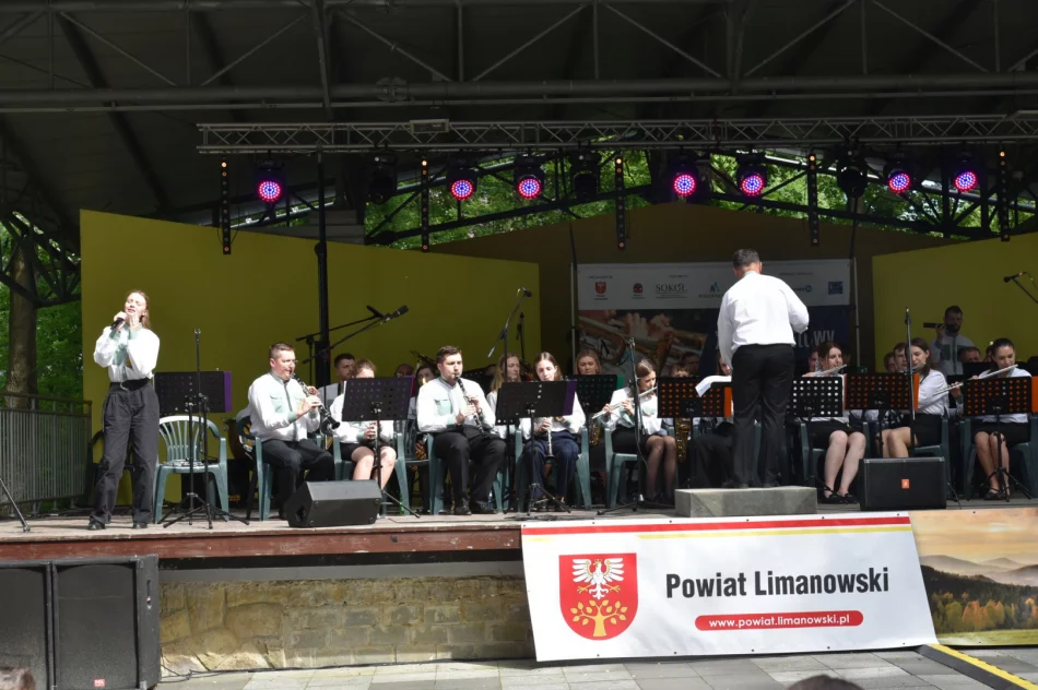 W Parku Miejskim odbył się XXII Powiatowy Przegląd Orkiestr Dętych - zdjęcie 12