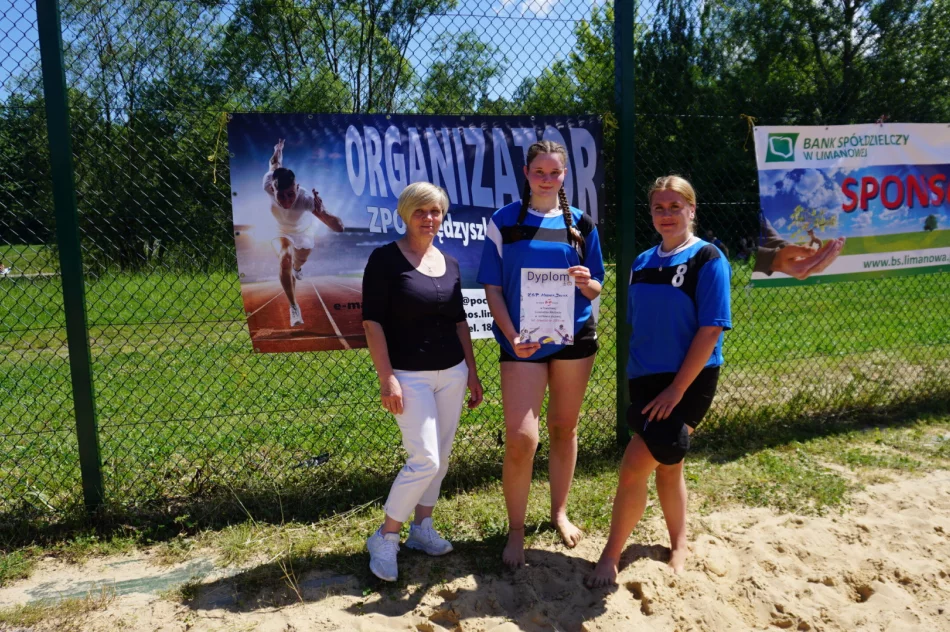 Szkoły średnie walczyły na plaży - zdjęcie 6
