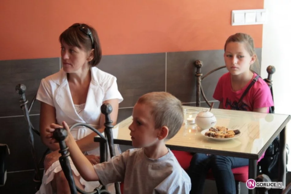 Burmistrz i wójt czytali dzieciom - zdjęcie 4