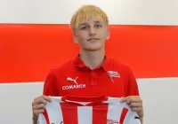 Mikołaj Wrona podpisał profesjonalny kontrakt z Cracovią - zdjęcie główne