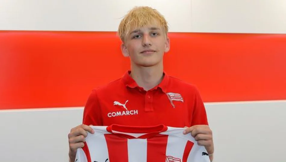 Mikołaj Wrona podpisał profesjonalny kontrakt z Cracovią - zdjęcie 1