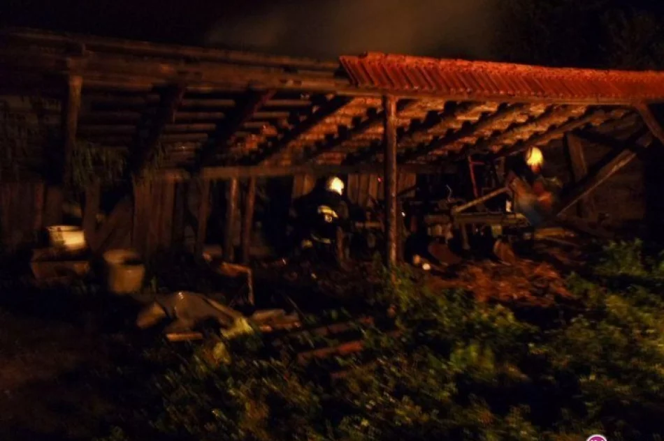 Pożar dwóch szop - z jednej zostały zgliszcza - zdjęcie 3