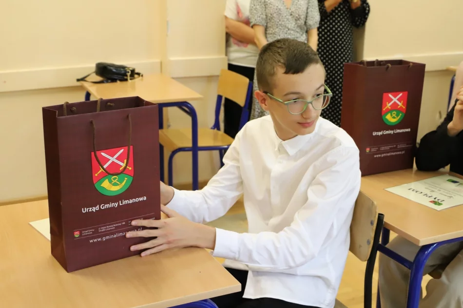 Konkurs chemiczny dla uczniów gminnych szkół - zdjęcie 11
