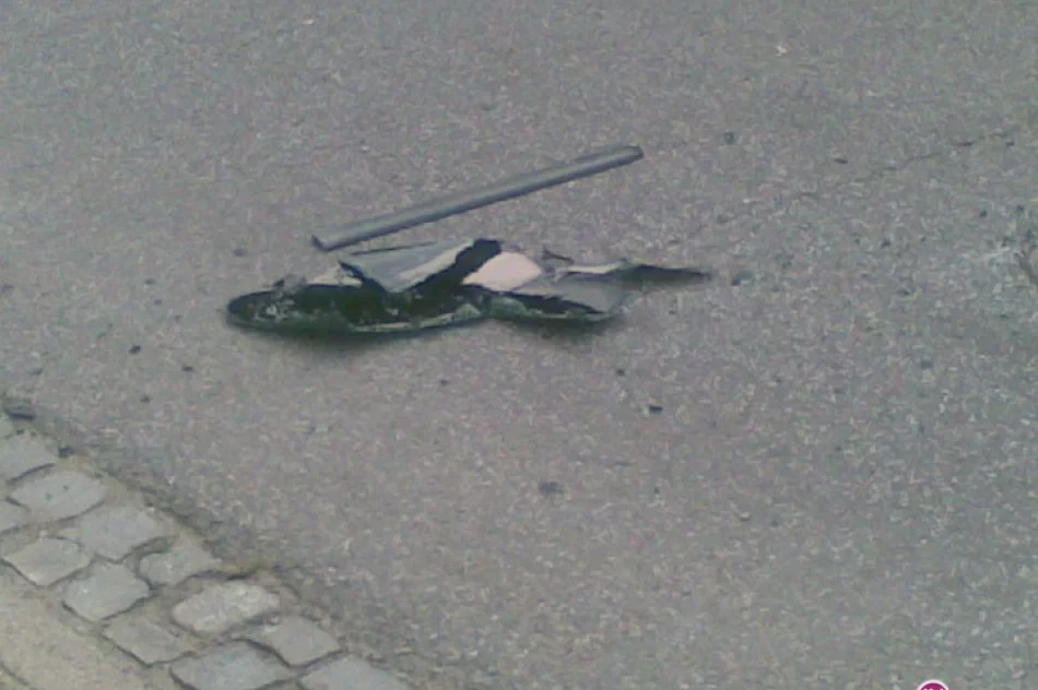 Motocykl zderzył się z renault - ranni kierowcy - zdjęcie 4