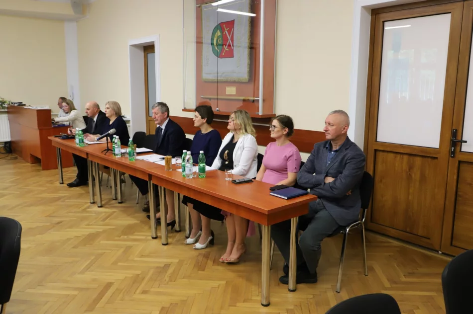 II sesja Rady gminy Limanowa IX kadencji - zdjęcie 8