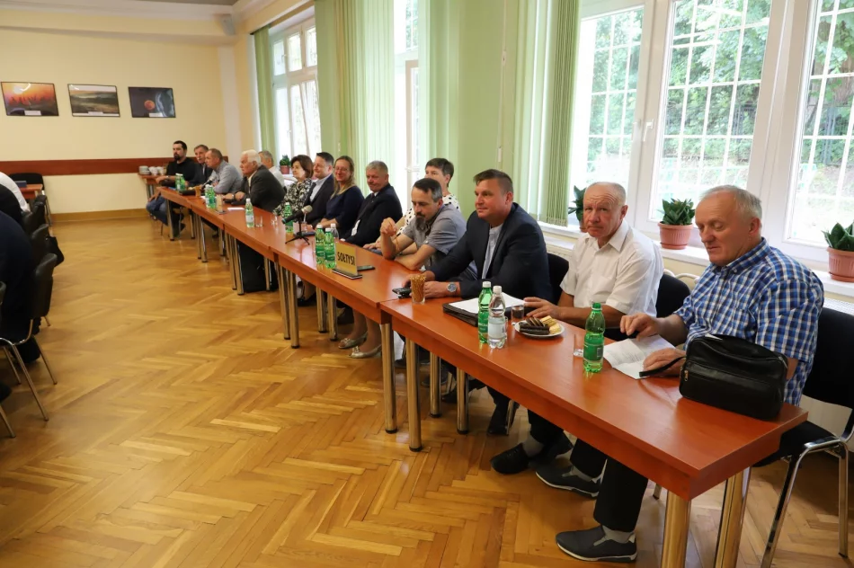 II sesja Rady gminy Limanowa IX kadencji - zdjęcie 10