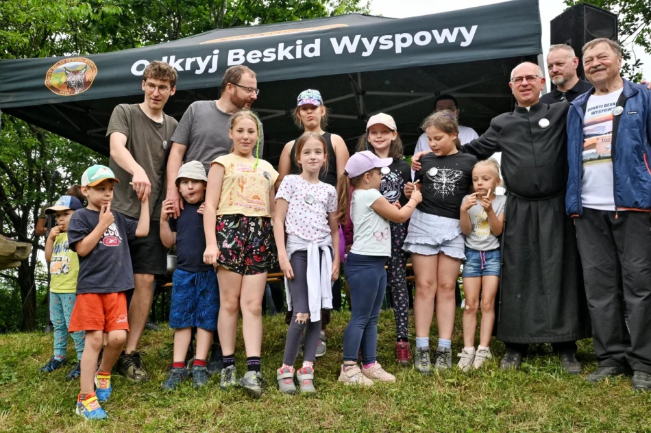 ​XV edycja "Odkryj Beskid Wyspowy" rozpoczęta wędrówką na Urbanią Górę - zdjęcie 14