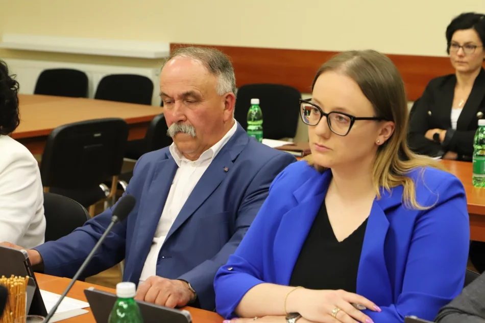 ​Powołanie komisji i podjęcie uchwał - zdjęcie 11