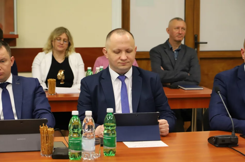 ​Powołanie komisji i podjęcie uchwał - zdjęcie 15