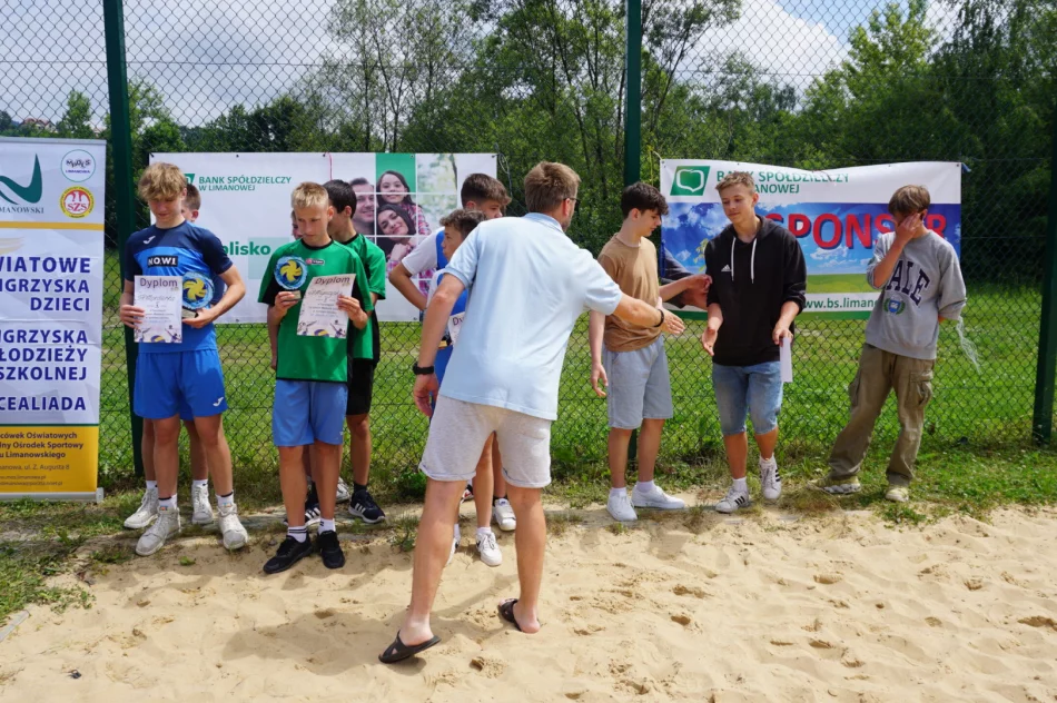 SP Mordarka na 1 miejscu w Powiatowych Igrzyskach Młodzieży Szkolnej w piłce siatkowej plażowej - zdjęcie 5