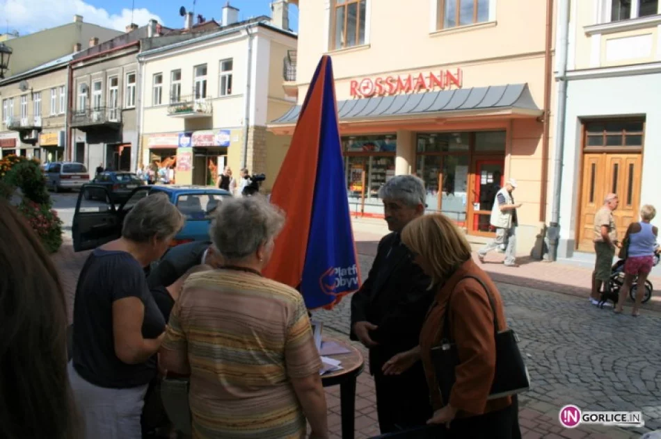 Platforma zbiera podpisy - zdjęcie 2