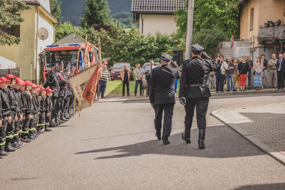 ​Jubileusz 90-lecia OSP w Skrzydlnej: uroczyste obchody i wyróżnienia - zdjęcie 2