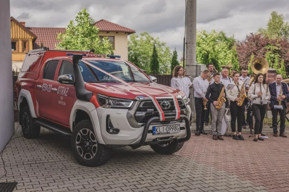 ​Jubileusz 90-lecia OSP w Skrzydlnej: uroczyste obchody i wyróżnienia - zdjęcie 9