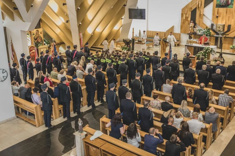 ​Jubileusz 90-lecia OSP w Skrzydlnej: uroczyste obchody i wyróżnienia - zdjęcie 10