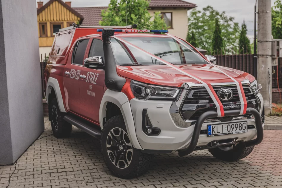 ​Jubileusz 90-lecia OSP w Skrzydlnej: uroczyste obchody i wyróżnienia - zdjęcie 13