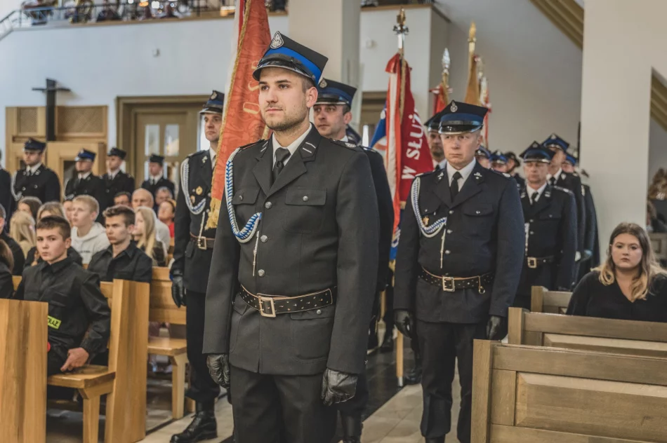 ​Jubileusz 90-lecia OSP w Skrzydlnej: uroczyste obchody i wyróżnienia - zdjęcie 16