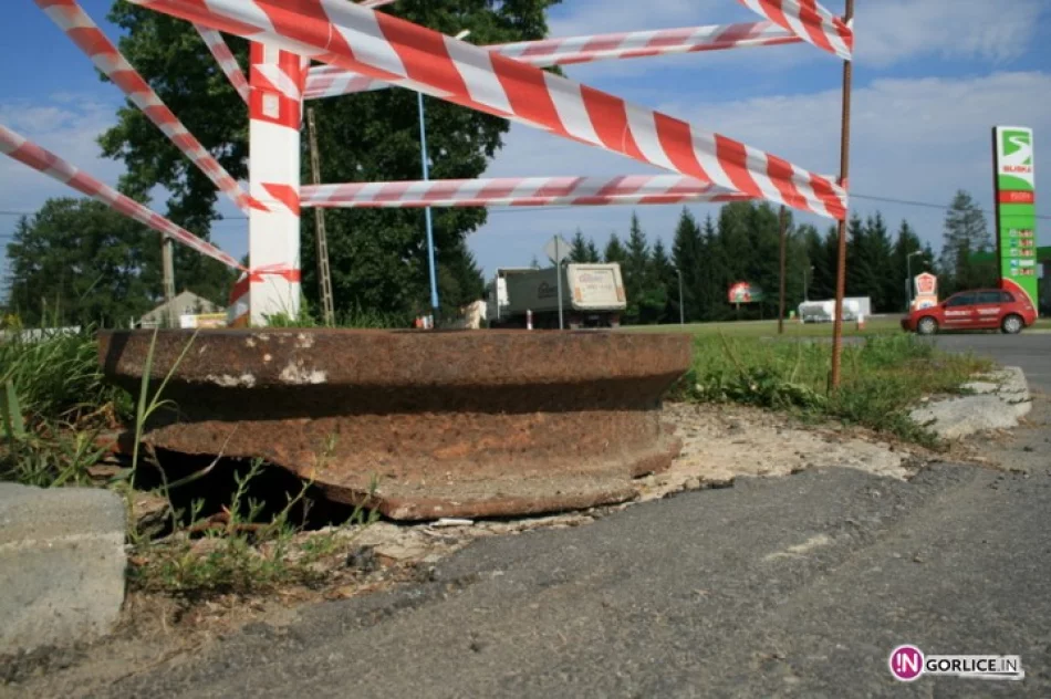 Słupki ochronią studzienkę i przechodniów - zdjęcie 2