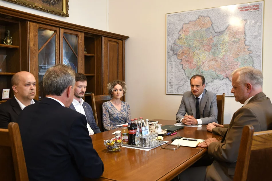 Służby wojewody interweniują w sprawie zabudowy Polany Stumorgowej - zdjęcie 3