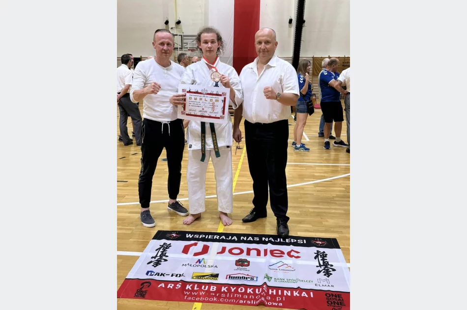 Wiktor Stochel brązowym medalistą Mistrzostw Polski Karate Kyokushin. - zdjęcie 2