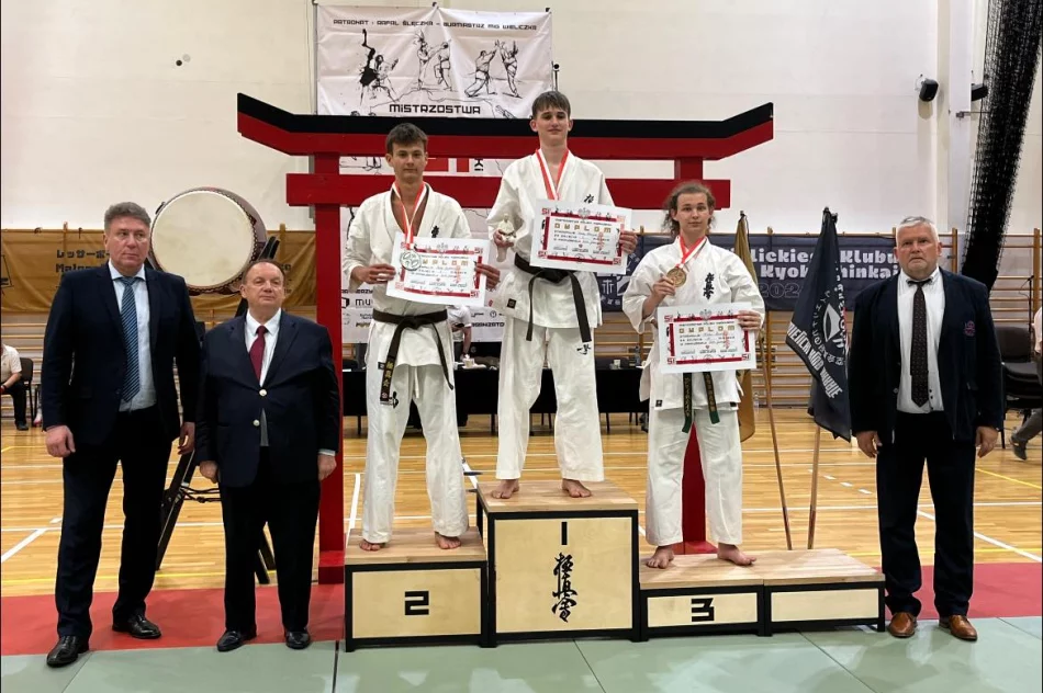 Zawodnik ARS Limanowa – JONIEC Team Wiktor Stochel brązowym medalistą Mistrzostw Polski Karate Kyokushin - zdjęcie 3