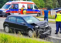Wahadło na "krajówce" po zderzeniu 3 aut - zdjęcie główne