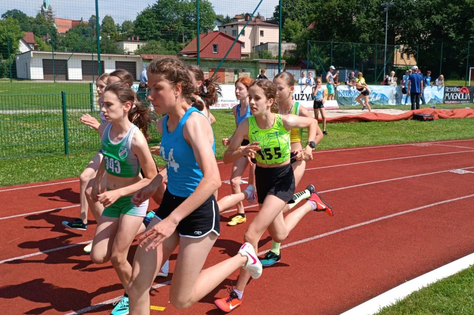 Udane starty zawodników Klubu Sportowego „Limanowa Forrest” w Suchej Beskidzkiej - zdjęcie 5