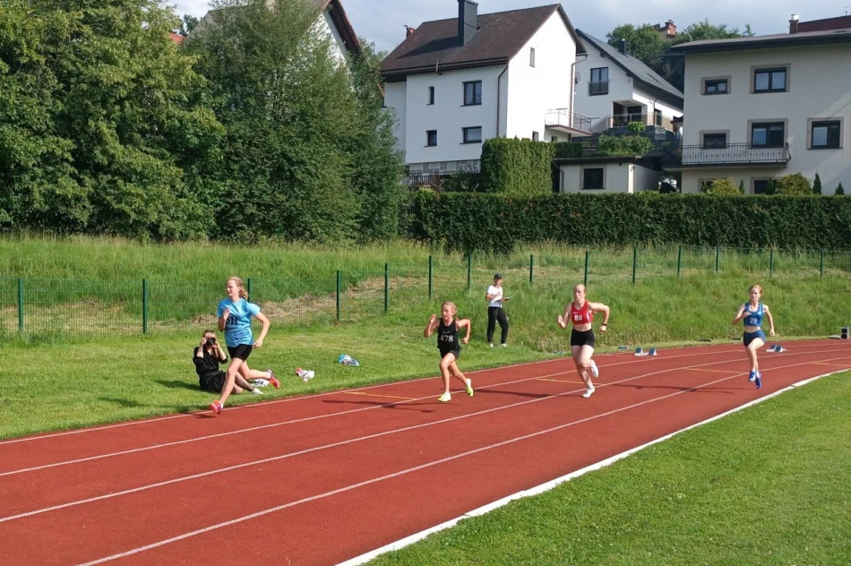 Udane starty zawodników Klubu Sportowego „Limanowa Forrest” w Suchej Beskidzkiej - zdjęcie 15