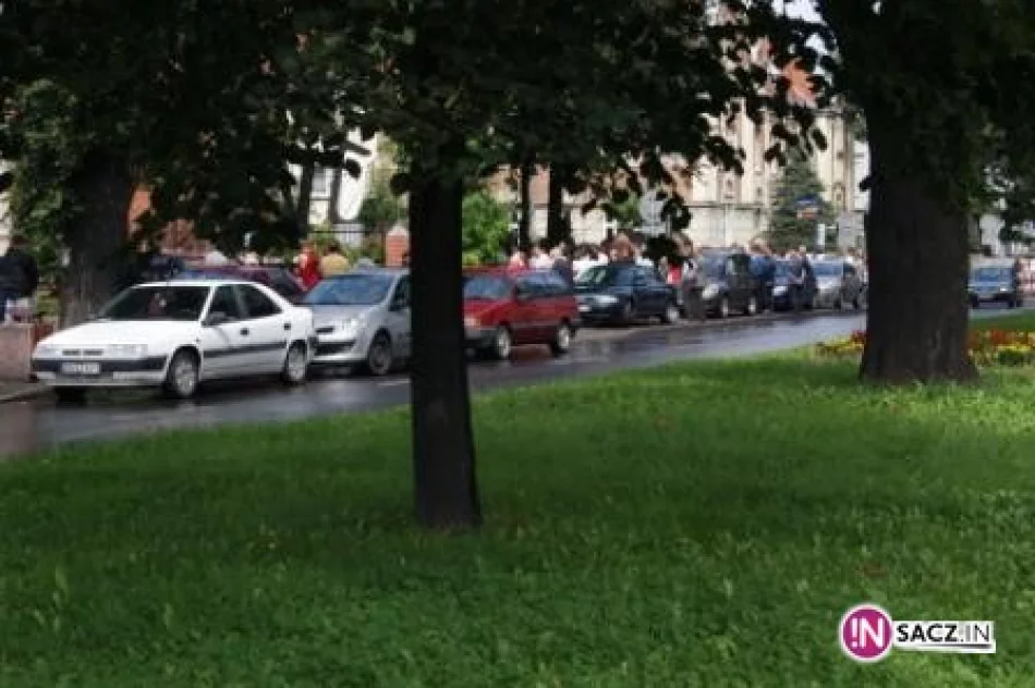 Strażnicy nie mieli czasu wlepić mandatów - zdjęcie 4