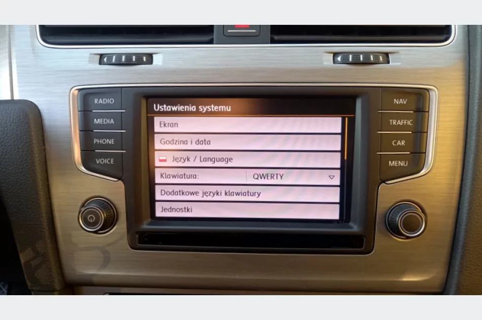 VOLKSWAGEN GOLF VII -1,6tdi bez korozji kompl. dok. serwis-zarejestrowany  fv-vat - zdjęcie 29