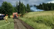 Pożar stodoły, w akcji powiatowy pluton zaopatrzenia wodnego - zdjęcie 2