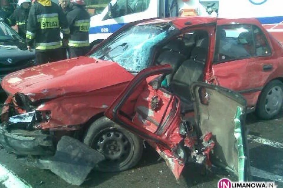 Zderzenie czterech samochodów i TIR-a - zdjęcie 3
