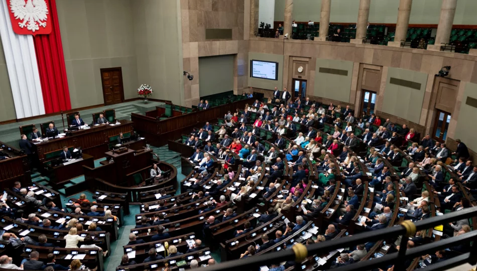 Transmisja z Sejmu: posłowie zajmą się m.in. handlem w niedziele - zdjęcie 1