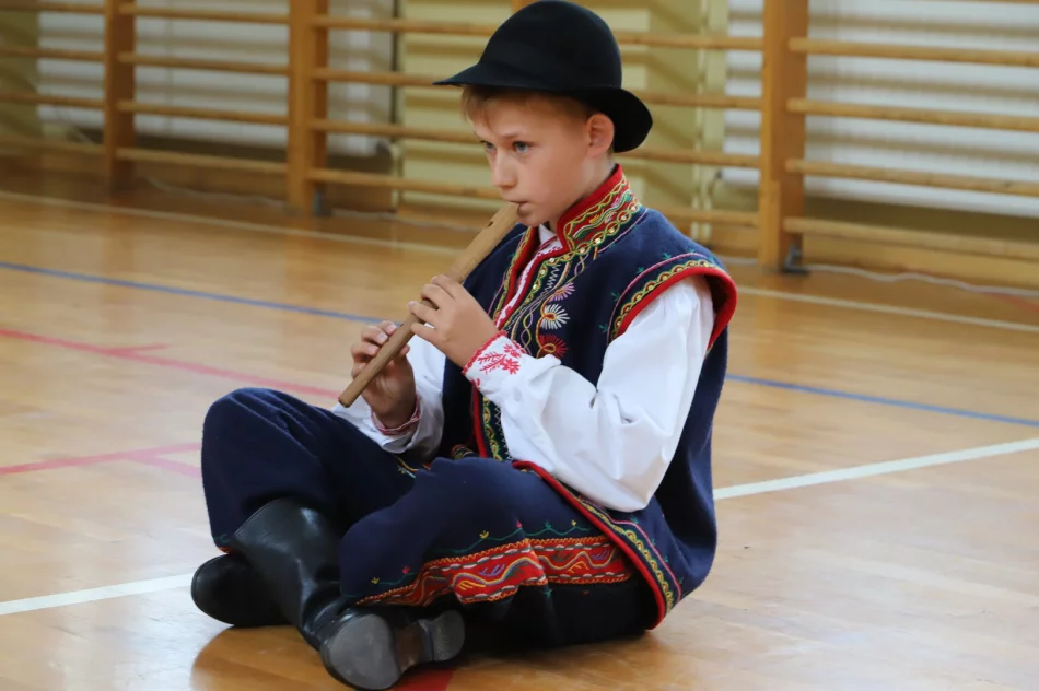Jubileusz 25-lecia istnienia zespołu regionalnego „Mali Męcinianie" - zdjęcie 12