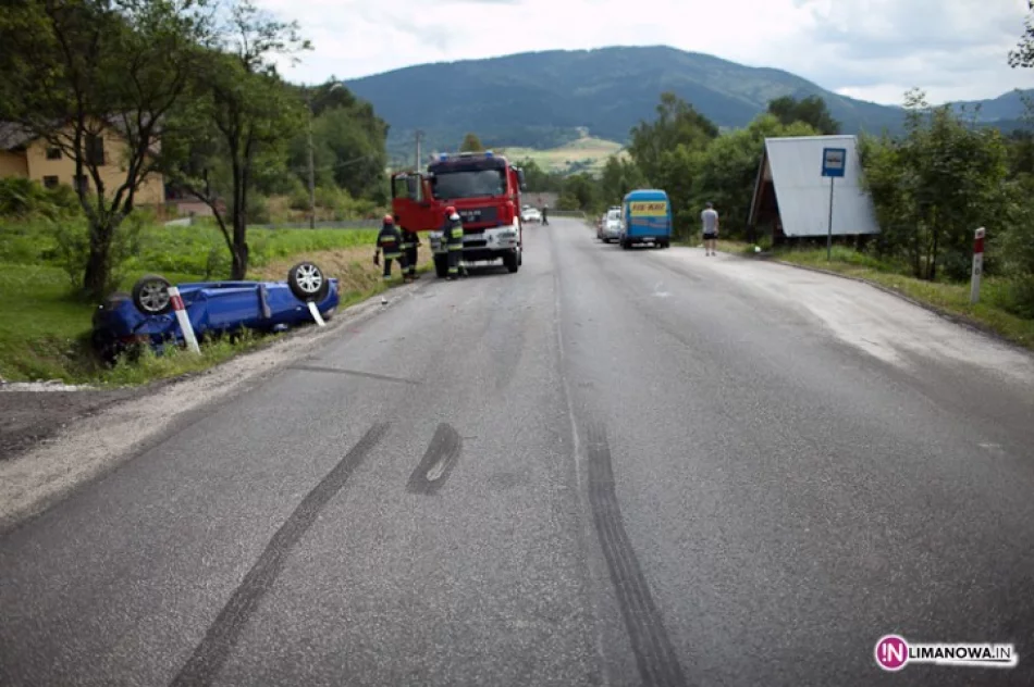 Bus uderzył w mazdę - zdjęcie 2