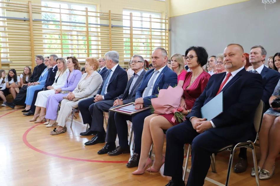 Jubileusz 25-lecia istnienia zespołu regionalnego „Mali Męcinianie" - zdjęcie 15