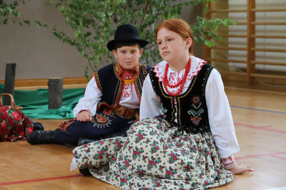 Jubileusz 25-lecia istnienia zespołu regionalnego „Mali Męcinianie" - zdjęcie 17