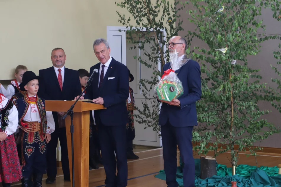​Jubileusz 25-lecia dziecięcego zespołu regionalnego (ZDJĘCIA, WIDEO) - zdjęcie 16