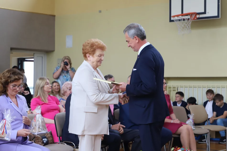 ​Jubileusz 25-lecia dziecięcego zespołu regionalnego (ZDJĘCIA, WIDEO) - zdjęcie 13