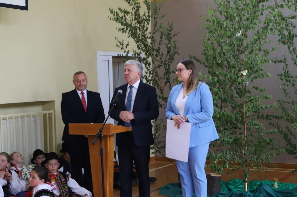 ​Jubileusz 25-lecia dziecięcego zespołu regionalnego (ZDJĘCIA, WIDEO) - zdjęcie 6