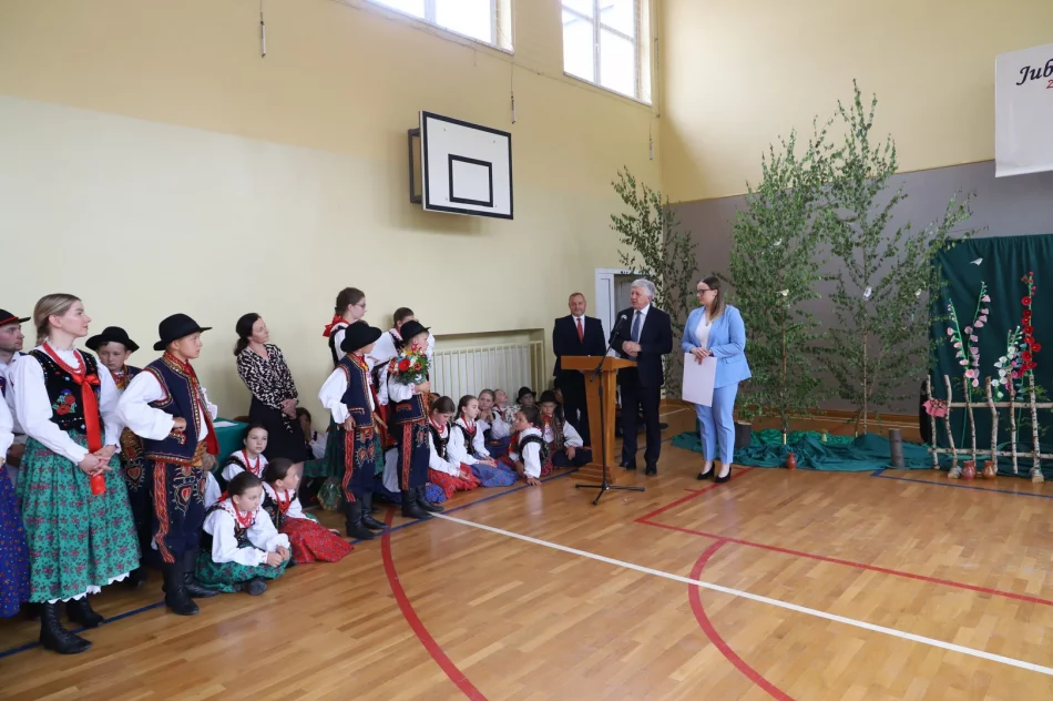 ​Jubileusz 25-lecia dziecięcego zespołu regionalnego (ZDJĘCIA, WIDEO) - zdjęcie 4
