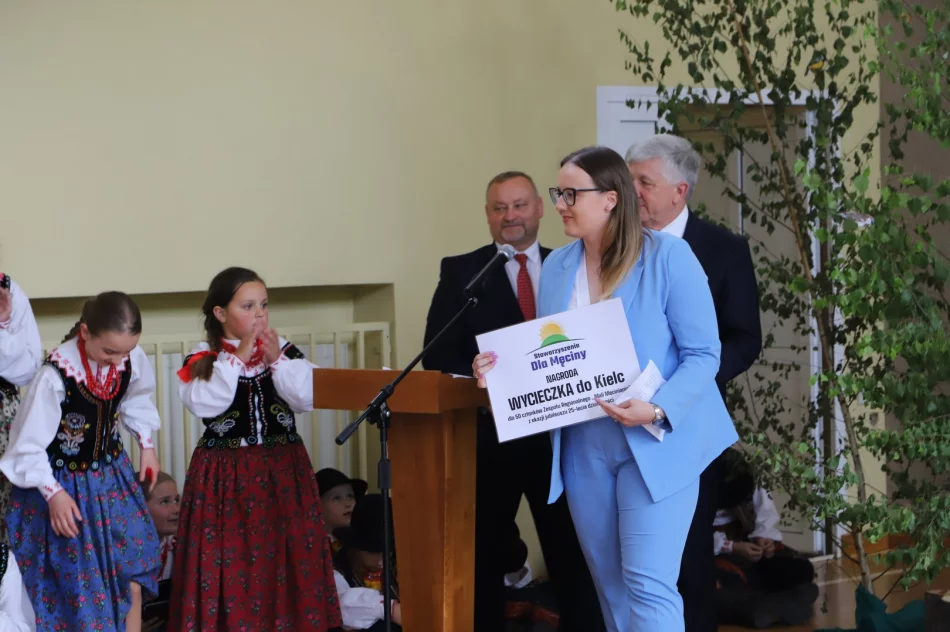 ​Jubileusz 25-lecia dziecięcego zespołu regionalnego (ZDJĘCIA, WIDEO) - zdjęcie 3