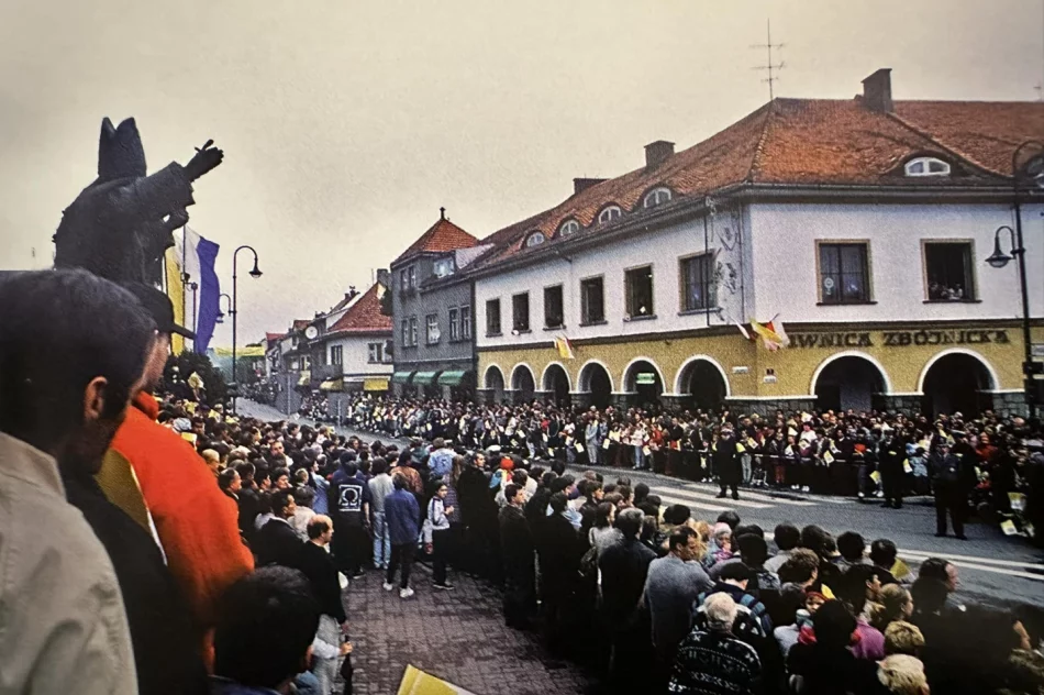 25 lat temu św. Jan Paweł II zatrzymał się w Limanowej (ZDJĘCIA, WIDEO) - zdjęcie 4