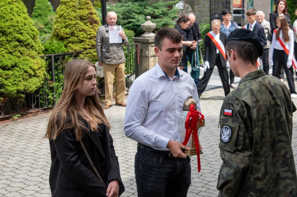 W Limanowej obchodzono Narodowy Dzień Pamięci Ofiar Niemieckich Nazistowskich Obozów Koncentracyjnych i Obozów Zagłady - zdjęcie 14